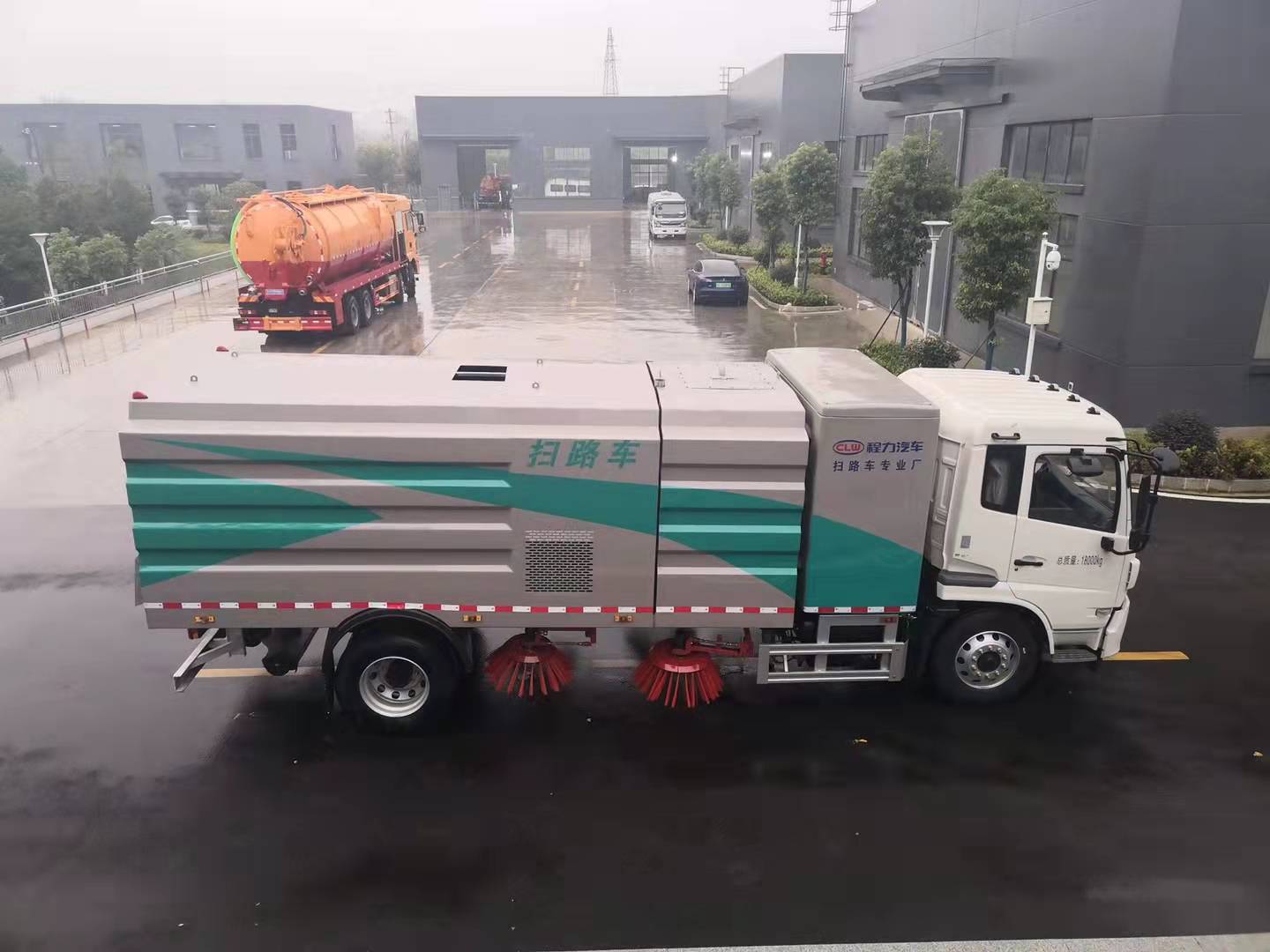 東風天錦純電動掃路車