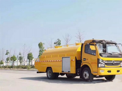 國(guó)六東風(fēng)凱普特高壓清洗車